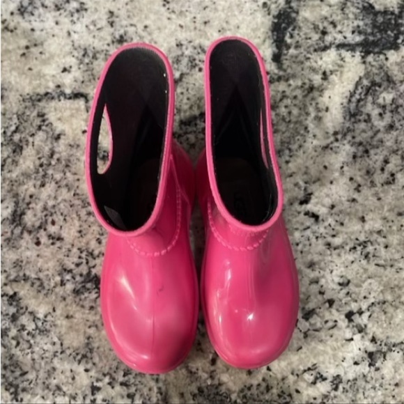 Rahjee Rain Boot Ugg in Pink - Picture 3 of 3